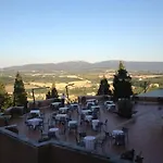 Luisa 3* Тоди