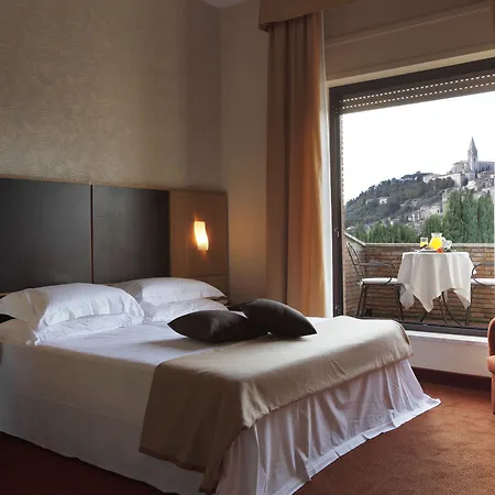 Luisa 3* Todi