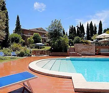 Luisa Hotel