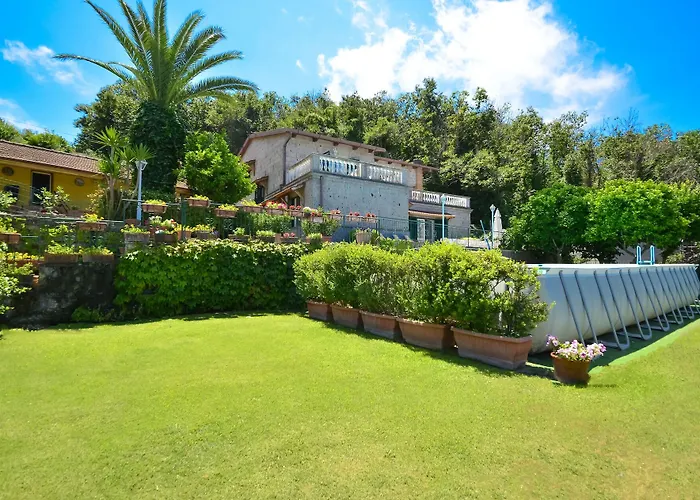 Luisa ホテル トーディ